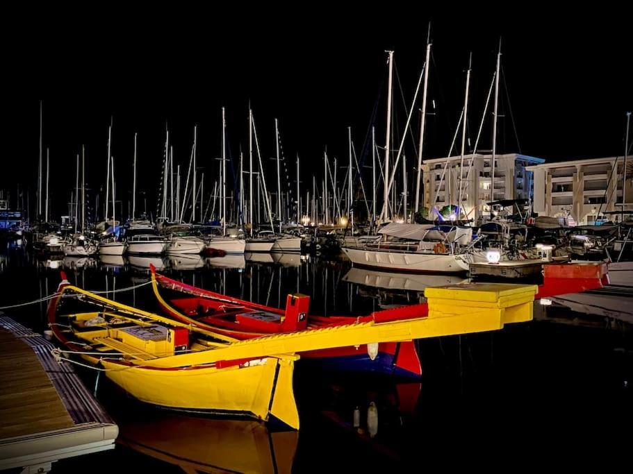 Port-Frejus, Le Paladien, Appartement 2 Pieces Climatise, Terrasse & Parking 外观 照片